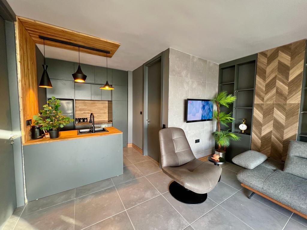 BOMO SUITES 13