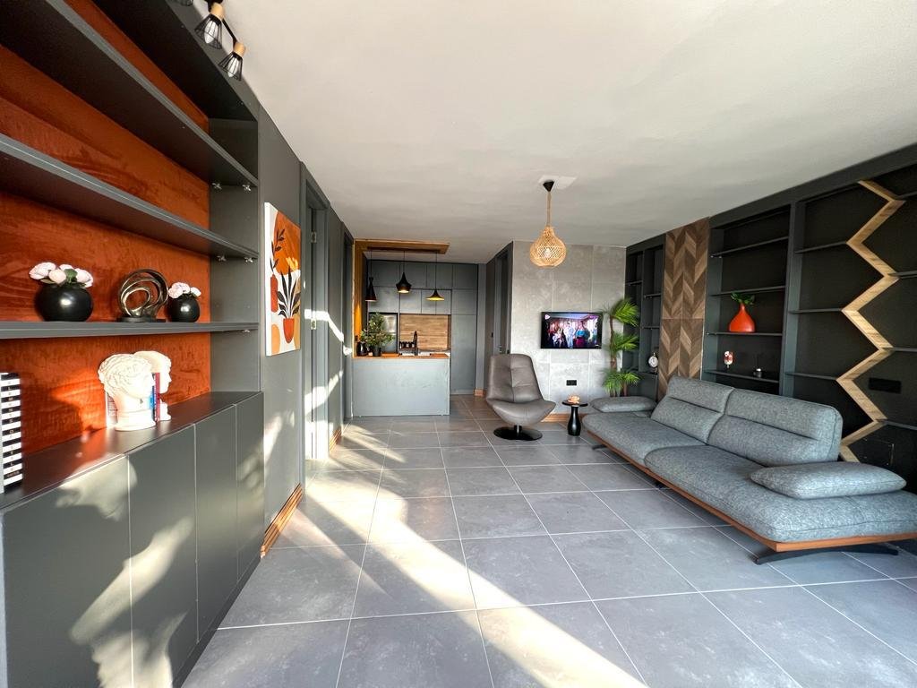 BOMO SUITES 14