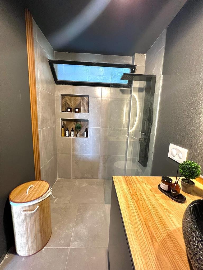 BOMO SUITES 19