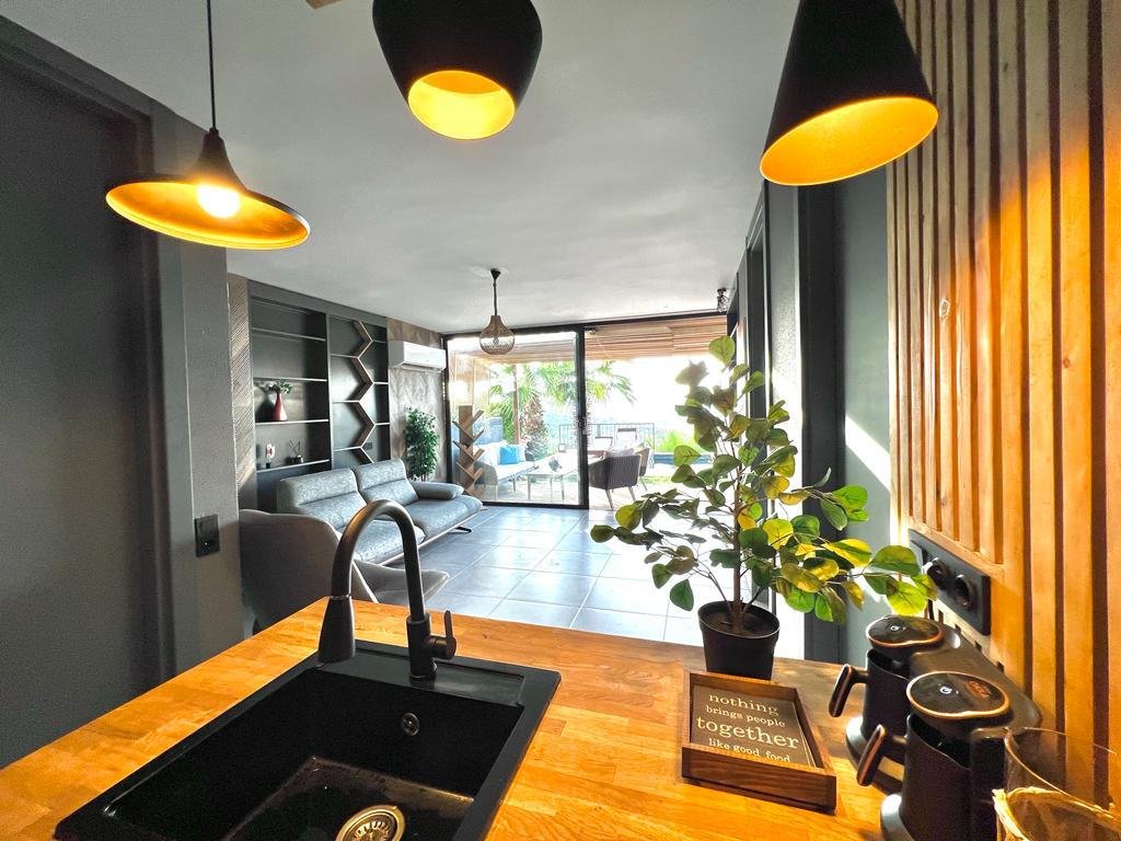 BOMO SUITES